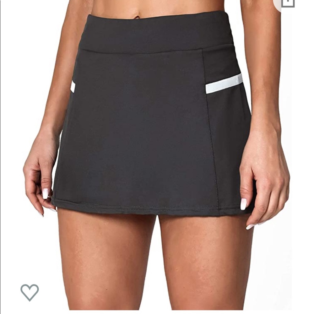 Gray tennis / golf skort with undershorts & pocket